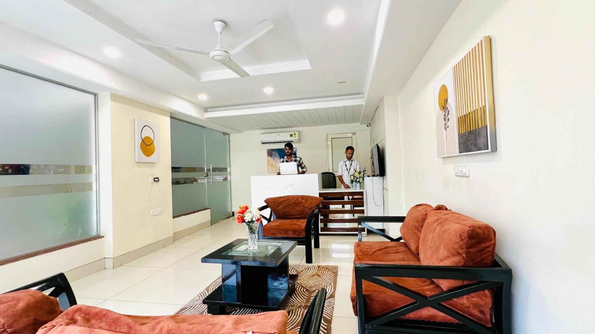 Bluo Studio2 Golf Course Road - Gym, Terrace Garden Gurgaon Exterior foto